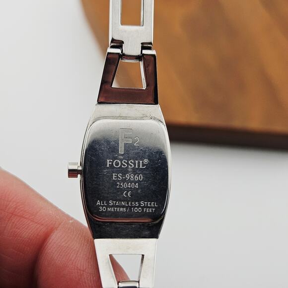 Fossil Women's Silver Tone Contemporary Watch Pink Dial With Green Backlight - Picture 6 of 7